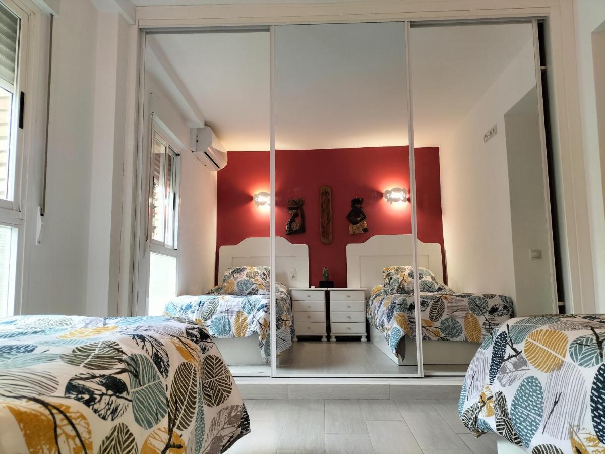 Acuario'S Home 贝纳尔马德纳 外观 照片
