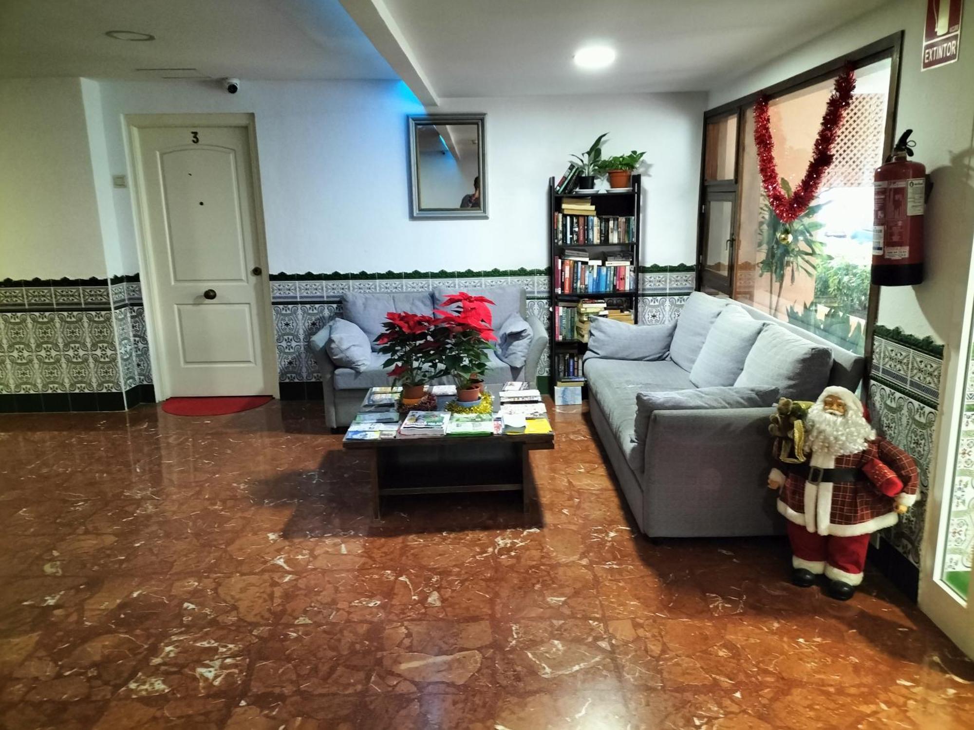 Acuario'S Home 贝纳尔马德纳 外观 照片